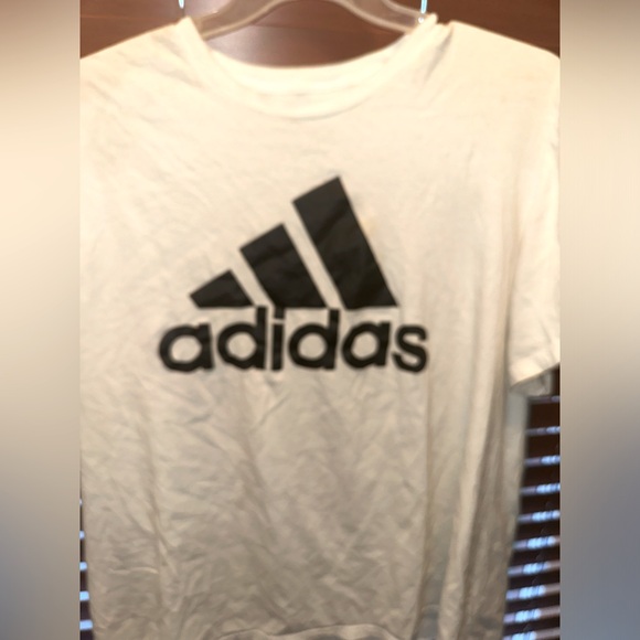Adidas T-shirt 👕 - Picture 2 of 2